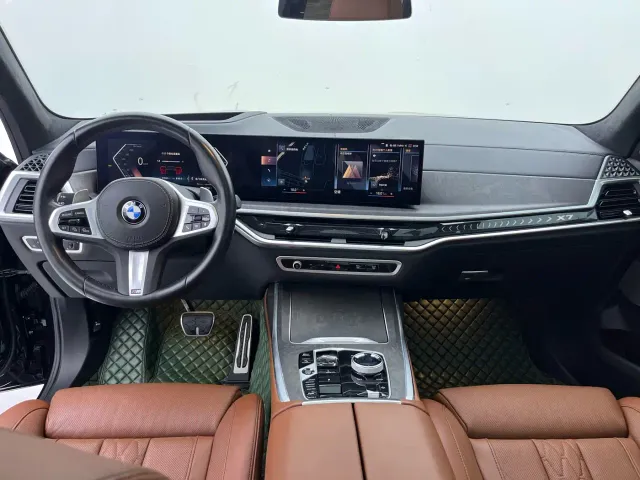 BMW X7 — Фото автомобиля 17