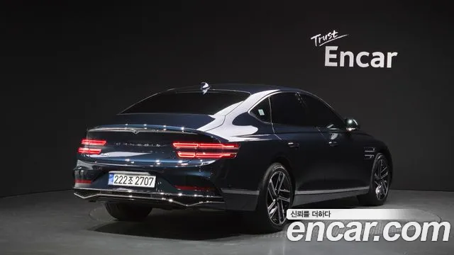 Genesis G80 Бензин 2.5 турбо AWD — Фото автомобиля 2