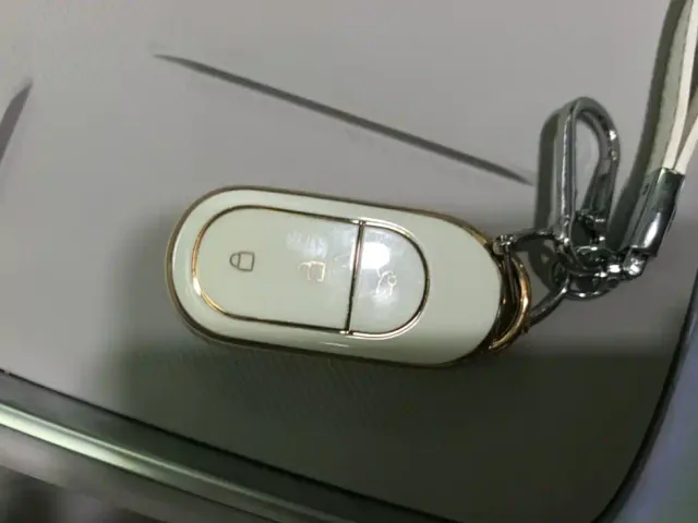 Leapmotor B10 — Фото автомобиля 8