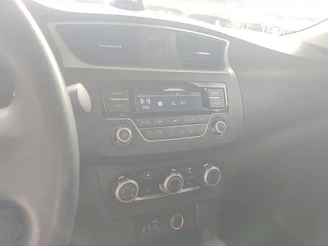 Nissan Sylphy — Фото автомобиля 12
