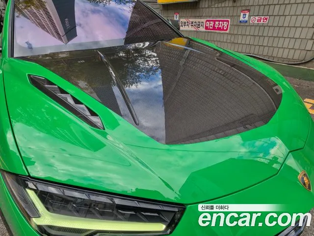 Lamborghini Urus — Фото автомобиля 13