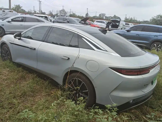 BYD Han L — Фото автомобиля 3