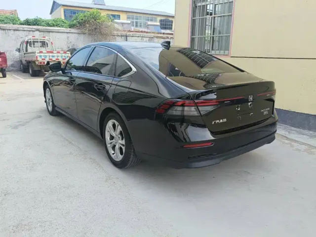 Honda Accord — Фото автомобиля 22