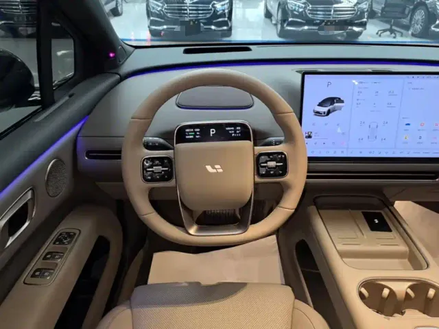 Li Auto i6 — Фото автомобиля 10