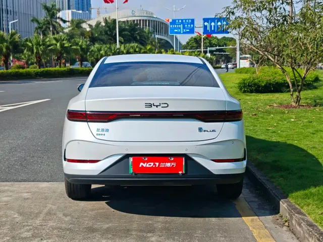 BYD Qin PLUS — Фото автомобиля 5