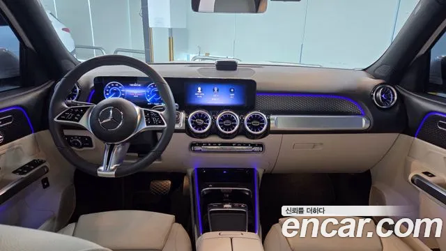 Mercedes-Benz EQB — Фото автомобиля 7