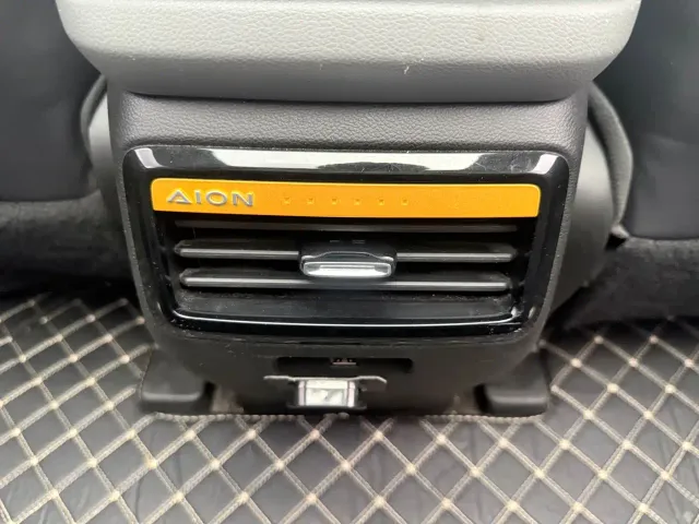 GAC Aion Y — Фото автомобиля 15