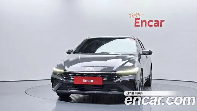 Hyundai Avante CN7 — Фото автомобиля 3