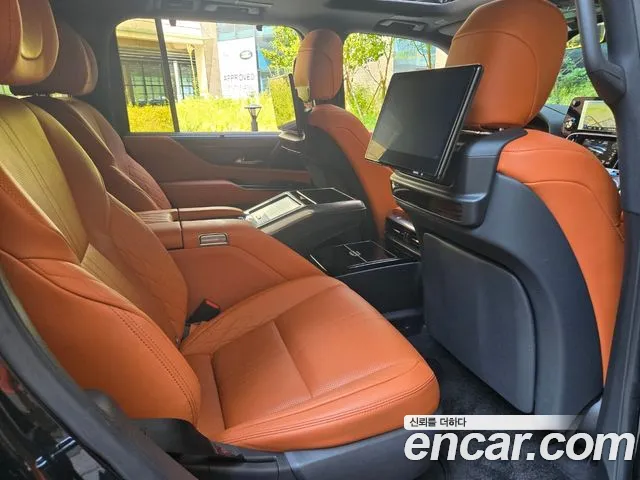 Lexus LX — Фото автомобиля 16