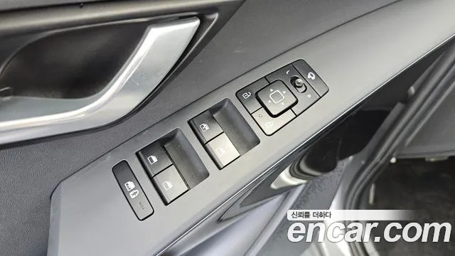 Kia Niro New — Фото автомобиля 19