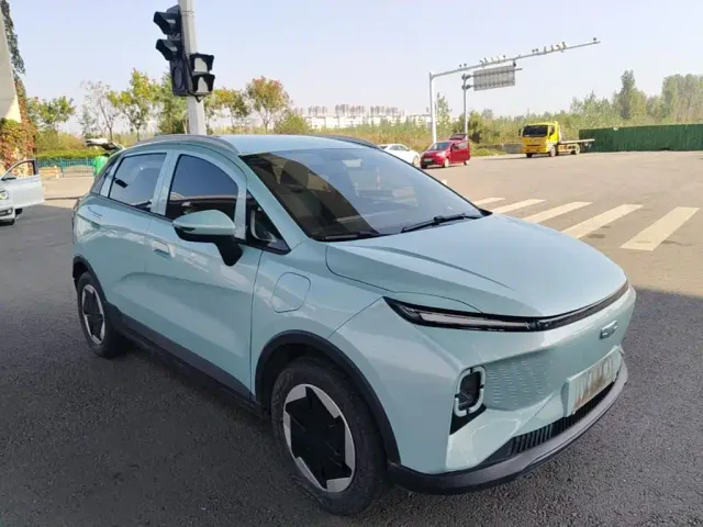 Geely Geometry E Firefly — Фото автомобиля 3