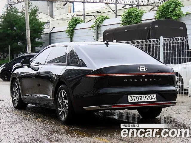 Hyundai Grandeur — Фото автомобиля 3
