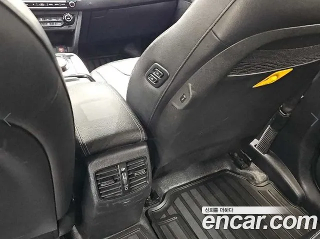 Kia Niro — Фото автомобиля 13