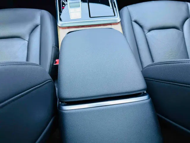Audi Q7 — Фото автомобиля 18