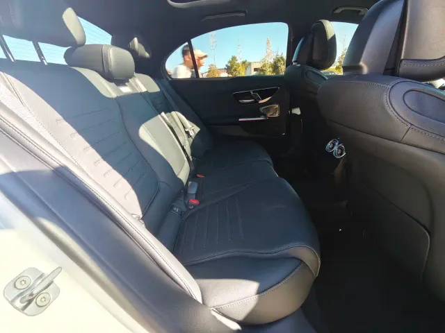 Mercedes-Benz C-Class — Фото автомобиля 17