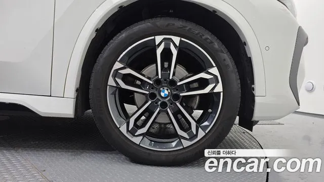 BMW X1 sDrive 20i M Sport — Фото автомобиля 13