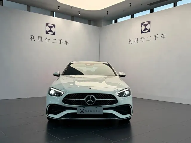 Mercedes-Benz C-Class — Фото автомобиля 2