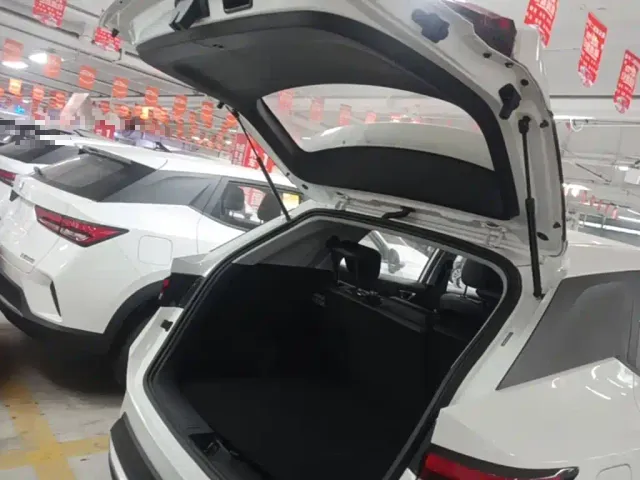 Wuling Xingchi — Фото автомобиля 18