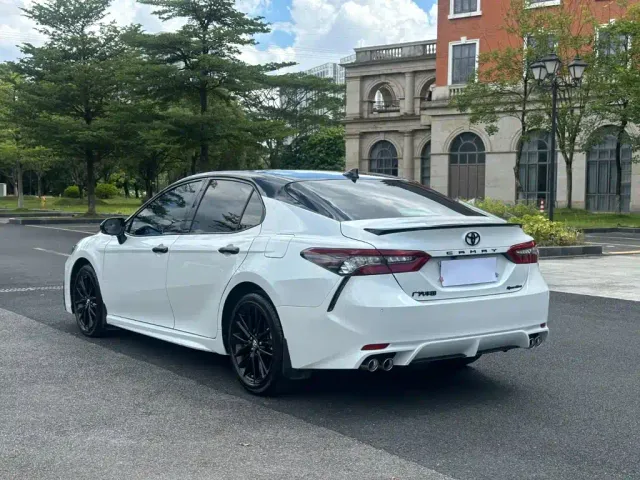 Toyota Camry — Фото автомобиля 16