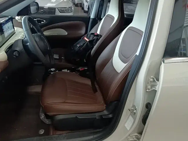 Wuling Bingo — Фото автомобиля 14