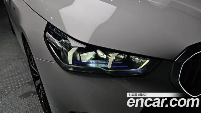 BMW 5-Series 5 серия (G60) 530i xDrive M Sport — Фото автомобиля 19