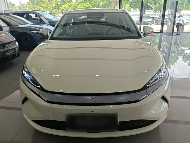 BYD Qin L — Фото автомобиля 2