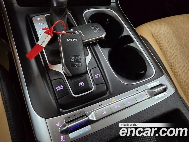 Kia Canival — Фото автомобиля 6