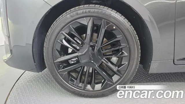 Kia K8 (New) Hybrid — Фото автомобиля 5