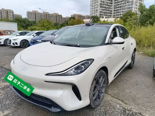 Фотография автомобиля — IM Motors LS6