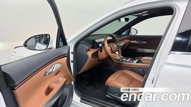 Genesis GV70 — Фото автомобиля 15