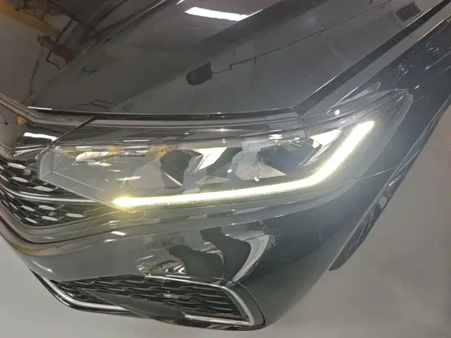 Volkswagen Passat 2022 330TSI Starlight Elite Edition — Фото автомобиля 23