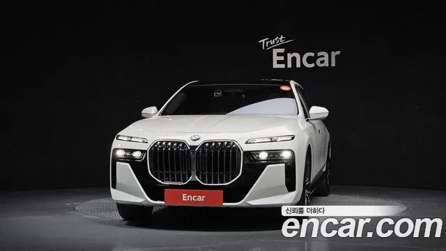 BMW 7 Series G70 — Фото автомобиля 3