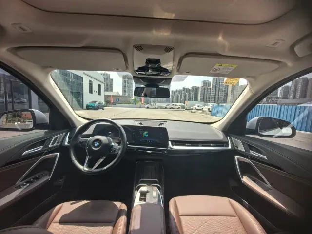 BMW X1 — Фото автомобиля 12