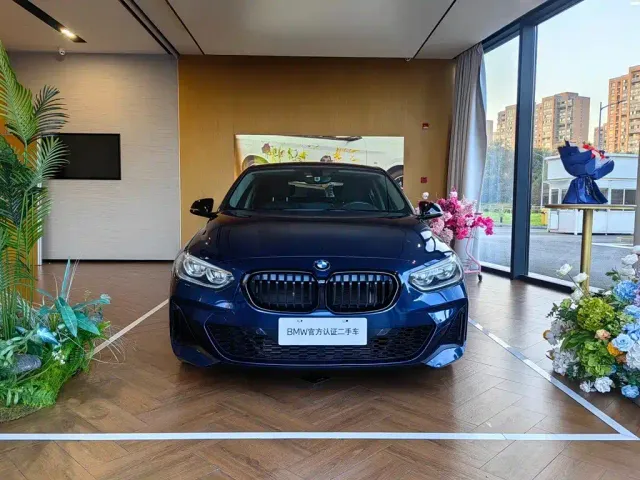 BMW 1 Series — Фото автомобиля 2