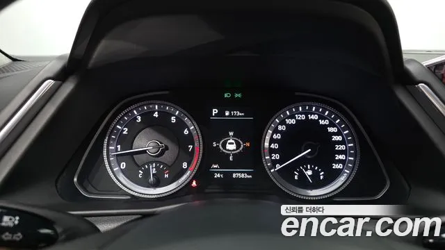 Hyundai Sonata — Фото автомобиля 11