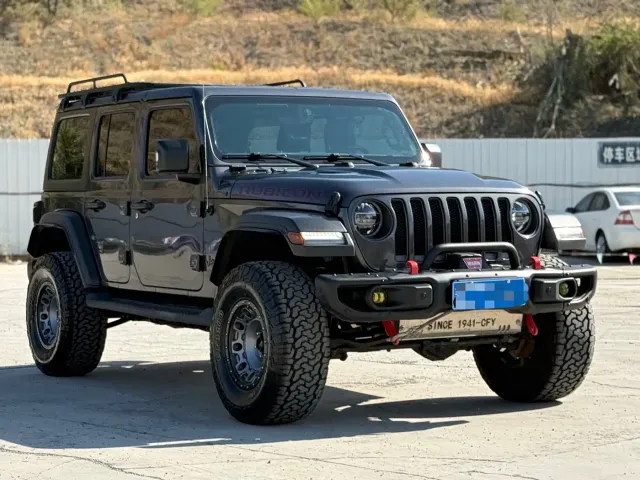 Jeep Wrangler — Фото автомобиля 3