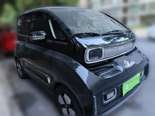 Baojun KiWi EV — Фото автомобиля 3