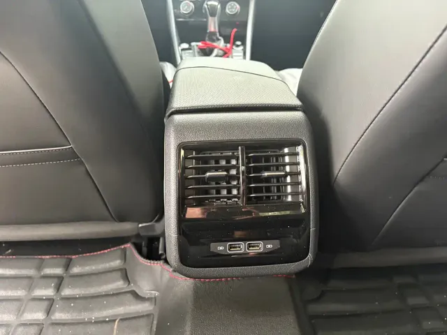 Volkswagen Sagitar — Фото автомобиля 14