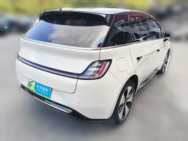 Baojun Cloud — Фото автомобиля 2