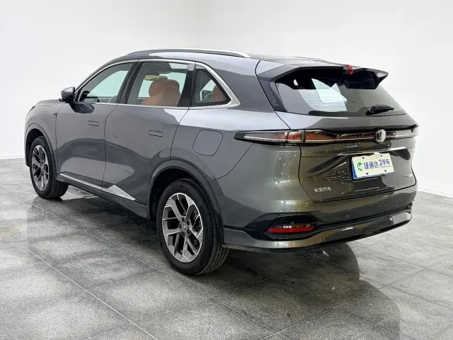 Changan CS75 Plus — Фото автомобиля 12