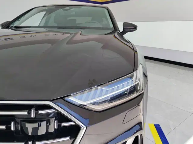 Audi A7L — Фото автомобиля 5