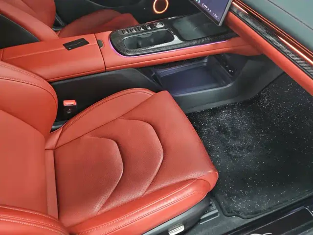 Xiaomi SU7 — Фото автомобиля 8