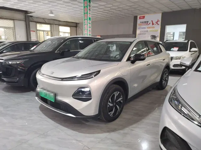 Фотография автомобиля — Changan Qiyuan Q05