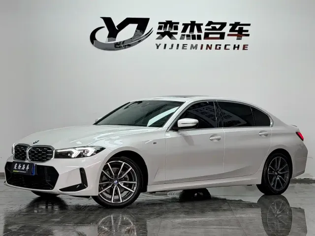Фотография автомобиля — BMW 3 Series