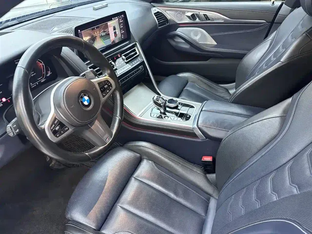 BMW 8 Series — Фото автомобиля 8
