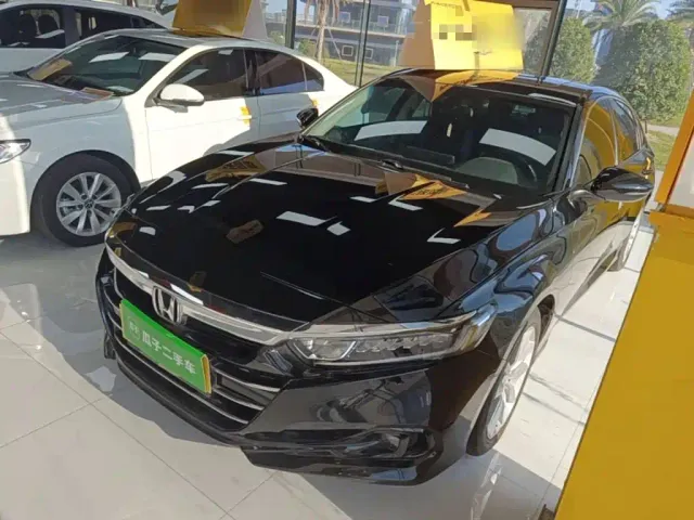 Фотография автомобиля — Honda Accord