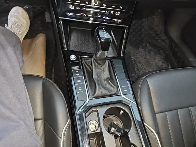 Volkswagen Passat — Фото автомобиля 13