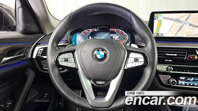 BMW 5 Series G30 — Фото автомобиля 13