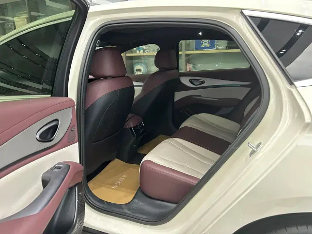 BYD Seal 07 DM-i — Фото автомобиля 6