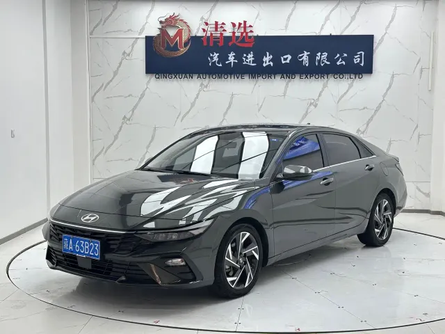 Фотография автомобиля — Hyundai Elantra